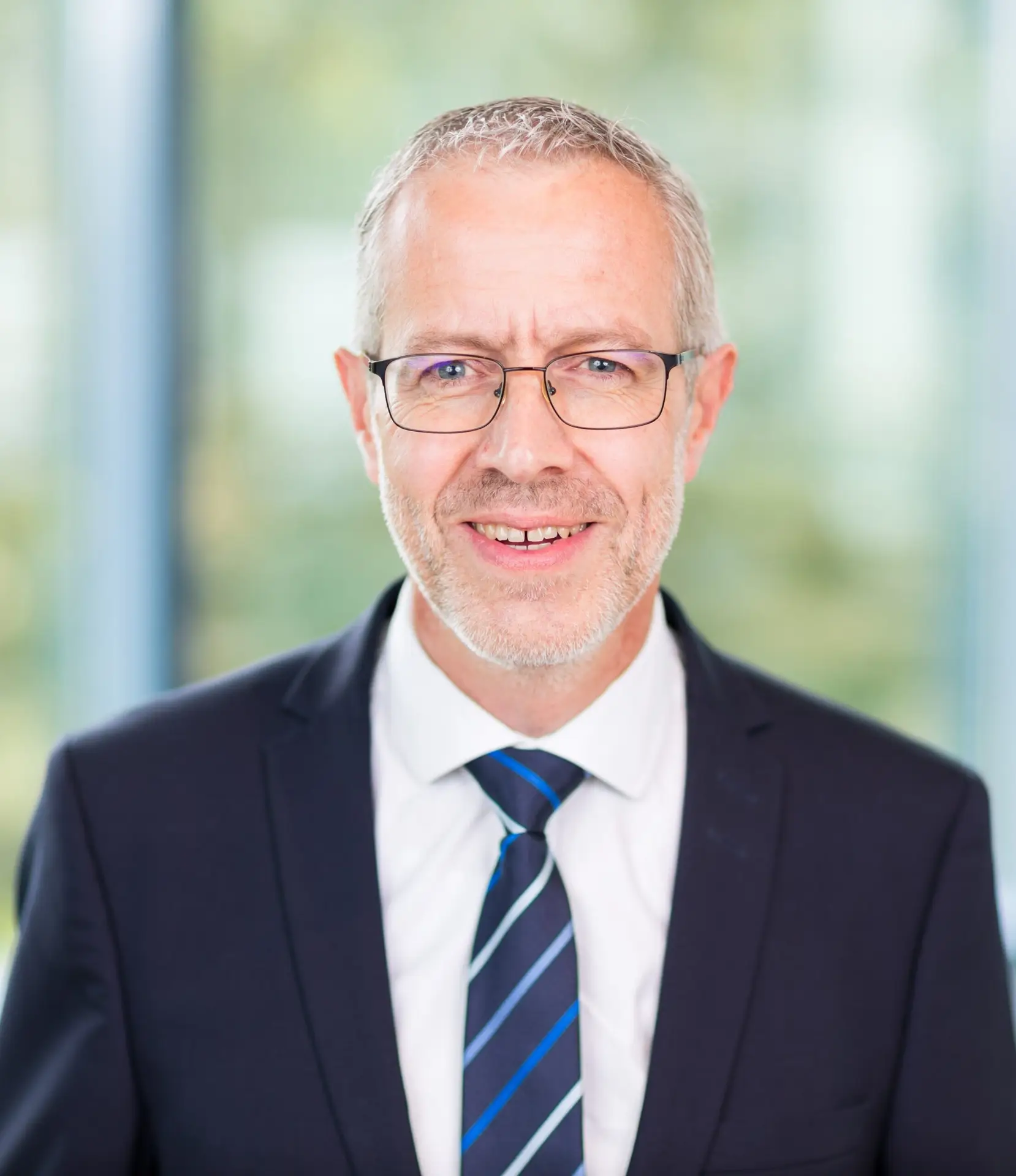 Lars Lekon, Bereichsleiter Treasury, Volksbank in Ostwestfalen eG